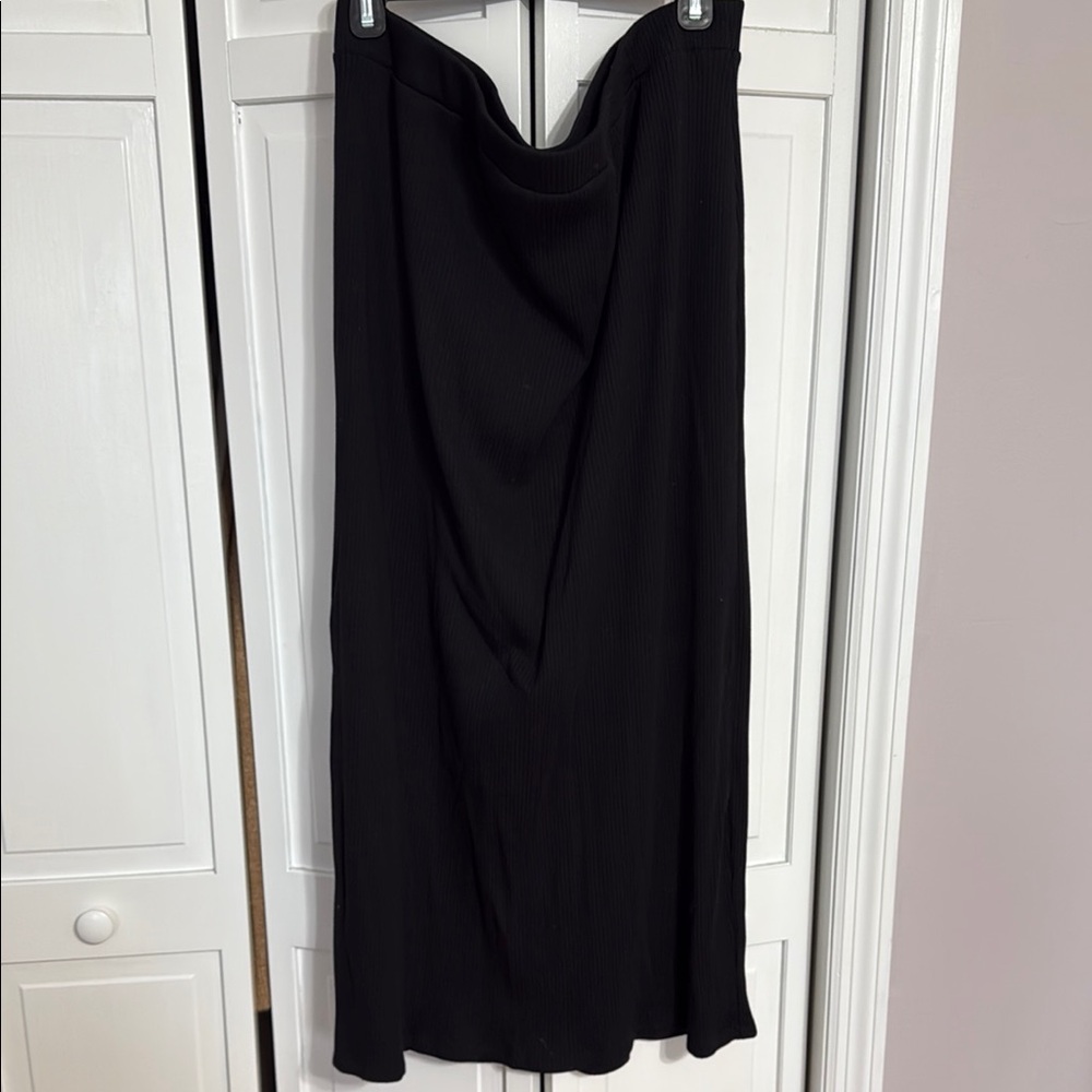 Elegant Black Women's Skirt